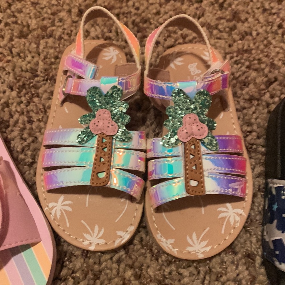 Shoes - Picture 3 of 4